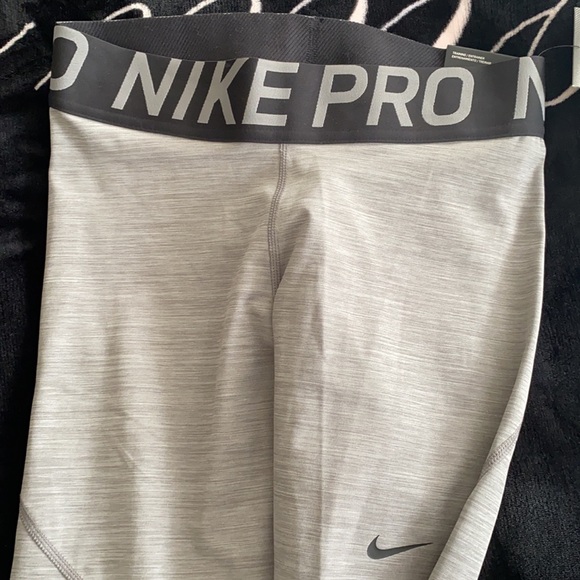 leggings - Picture 2 of 4